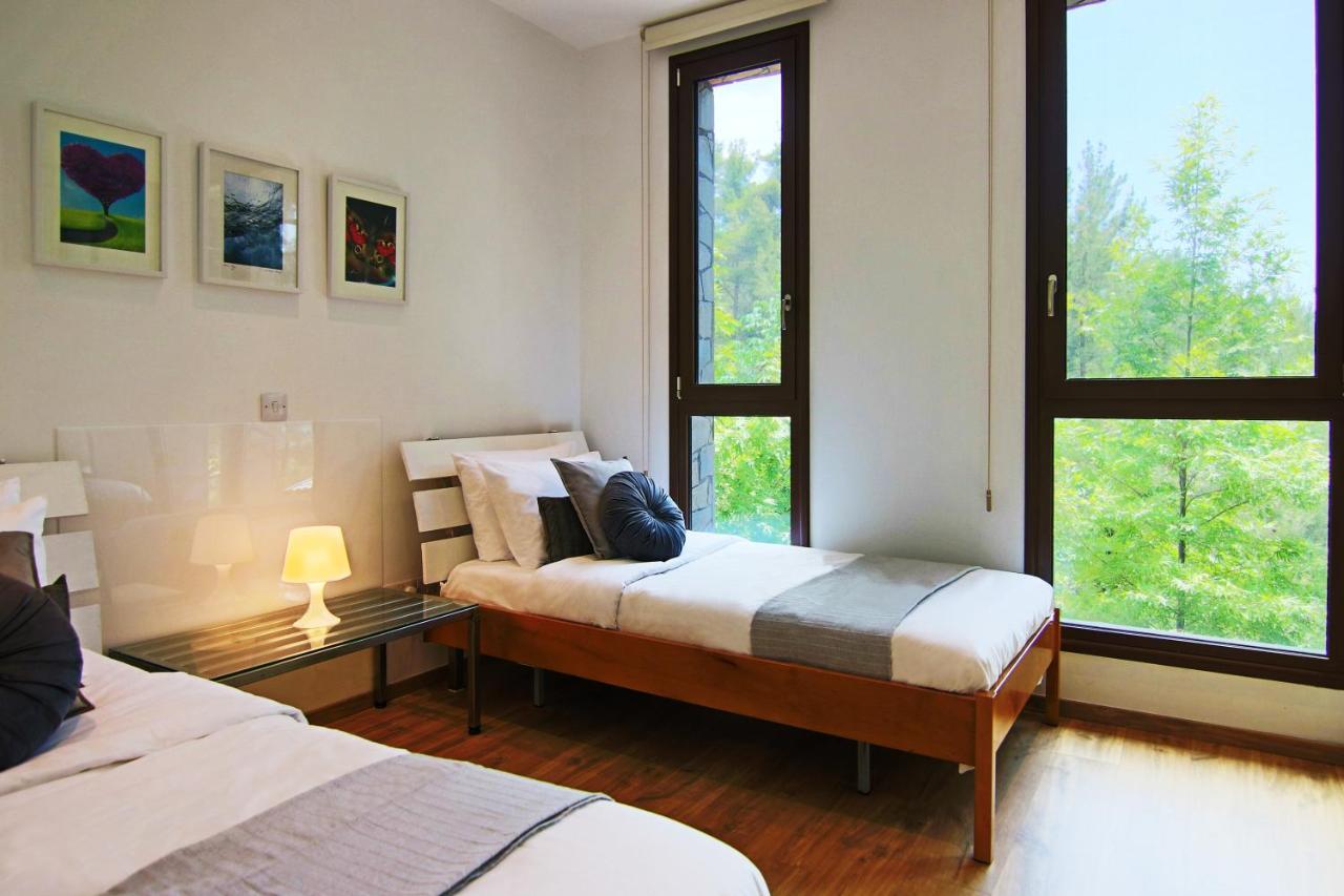 Phaedrus Living: Forest View Luxury Villa Chantara Foini Exterior foto